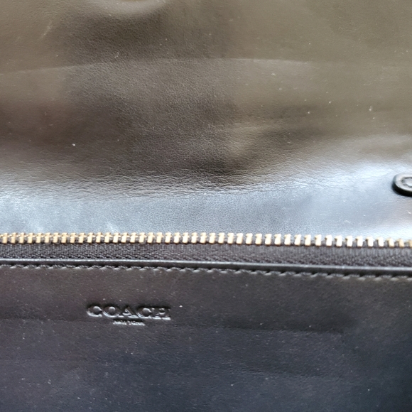 Coach hologram green purple wristlet/crossbody - Picture 4 of 4